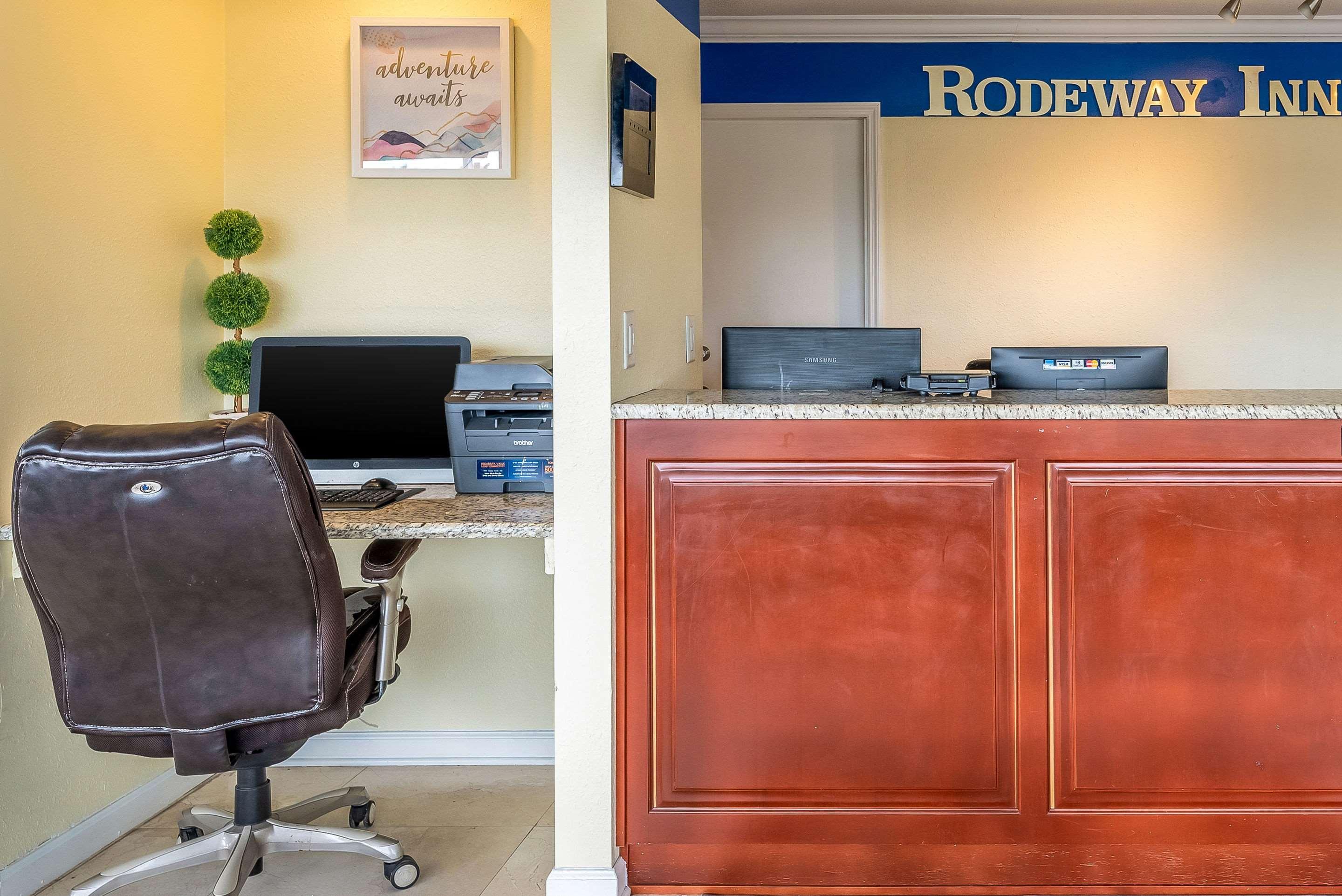 Rodeway Inn Bushnell  Kültér fotó